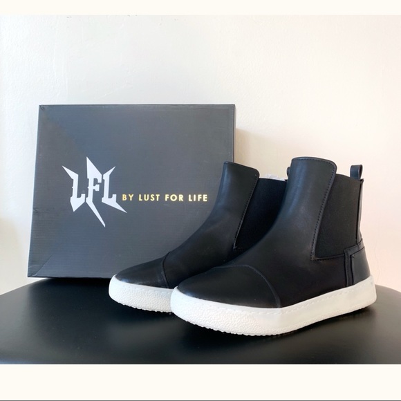 Black High Top Sneaker Boots NWT Dolls Kill - Picture 2 of 8